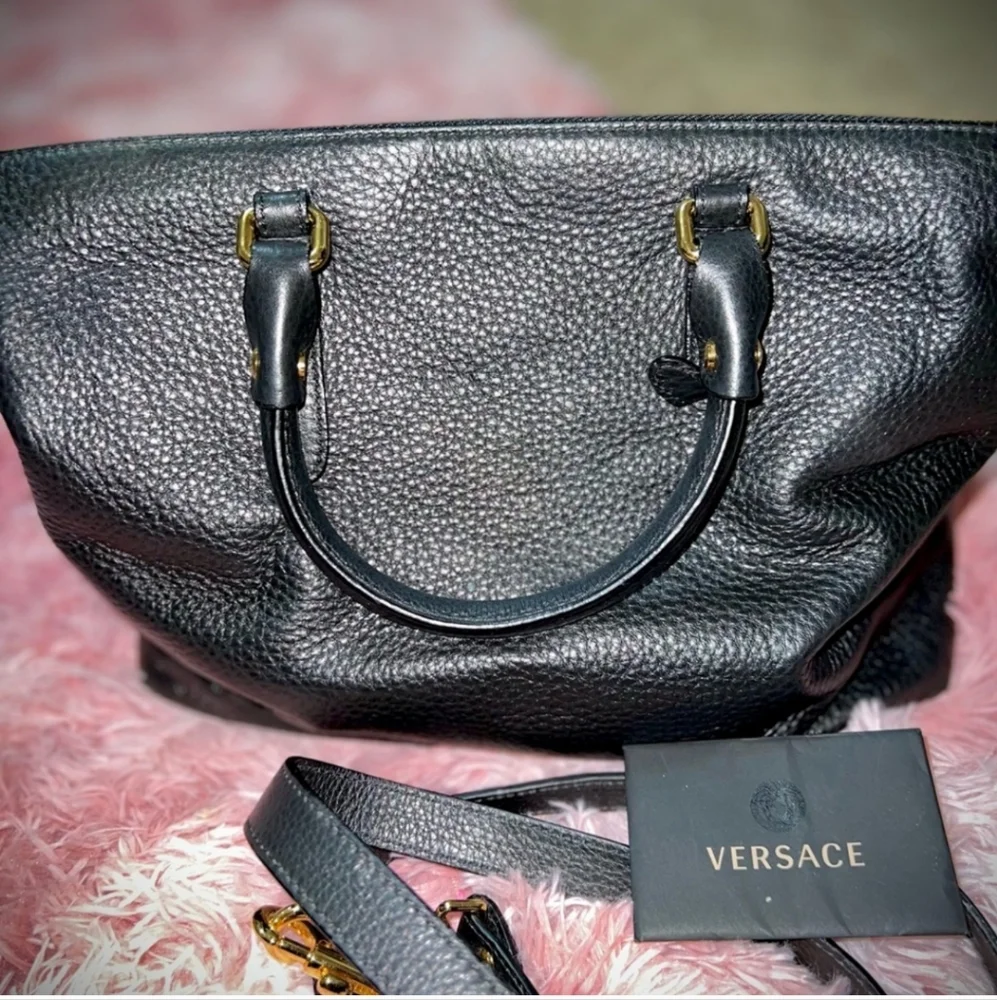 Versace hobo style handbag/ crossbody bag - Picture 2 of 14